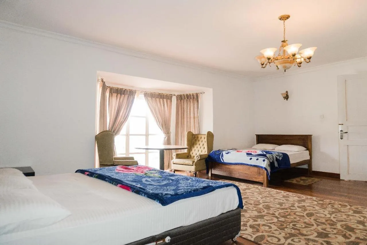 Moon Beam Luxury Bungalow Nuwara Eliya