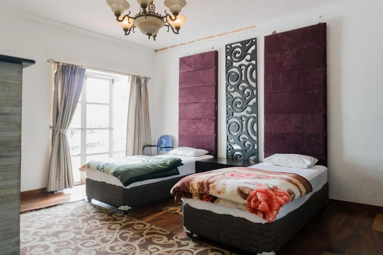 Villa Moon Beam Luxury Bungalow Nuwara Eliya Sri Lanka